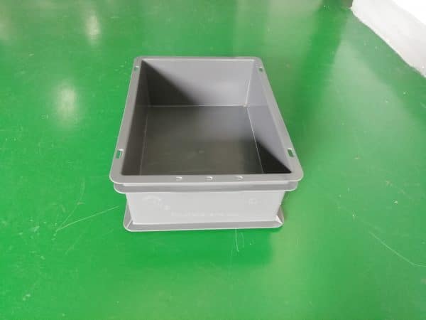 plastic delivery box