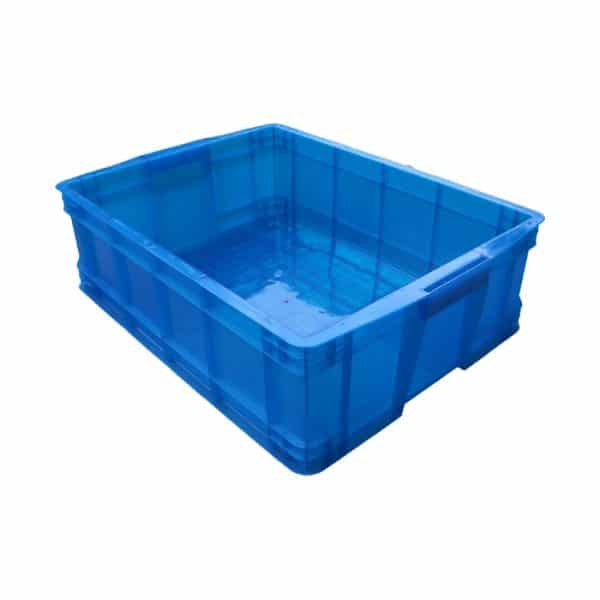 stackable plastic crates