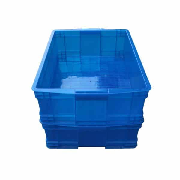 stackable plastic crates