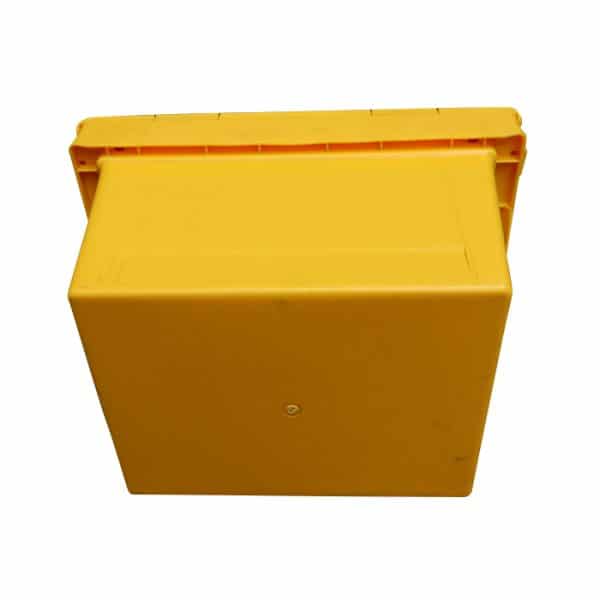 totes with lids