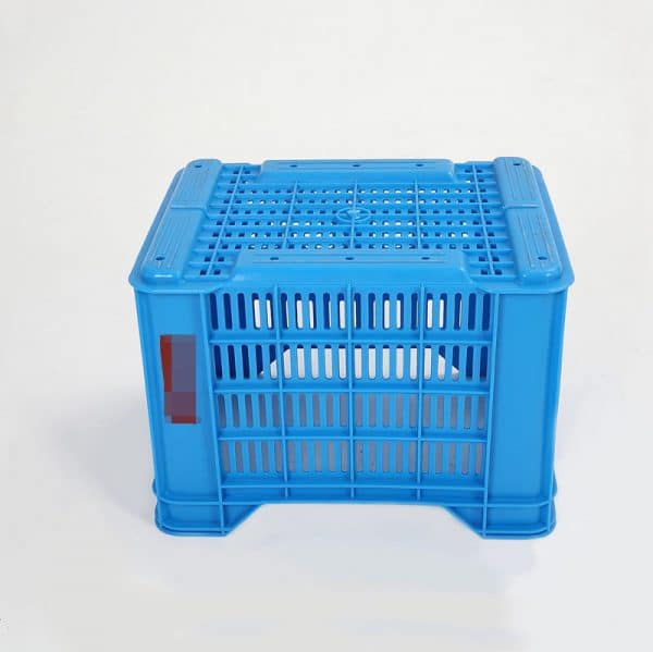 Ventilated agricultural containers