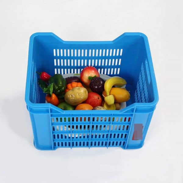 Ventilated agricultural containers