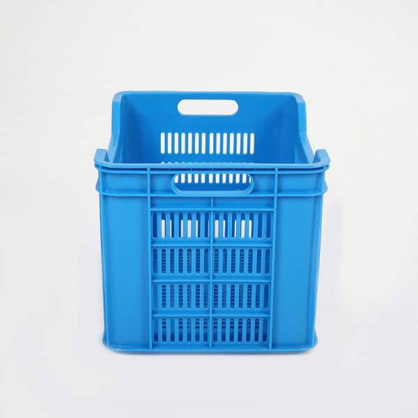 Ventilated agricultural containers