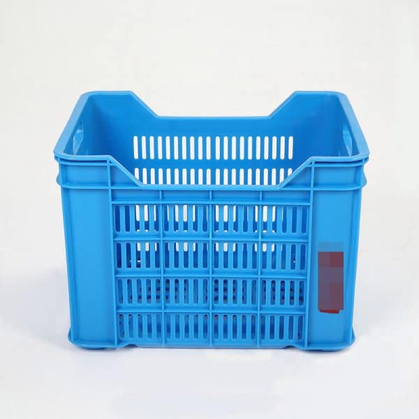 Ventilated agricultural containers