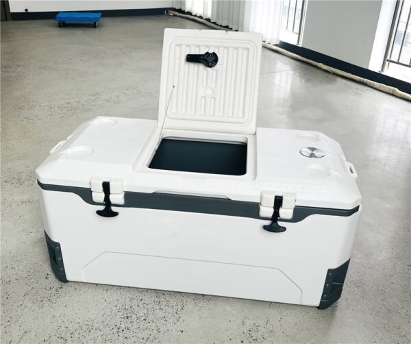 इंसुलेटेड प्लास्टिक कूलर बॉक्स 150 L